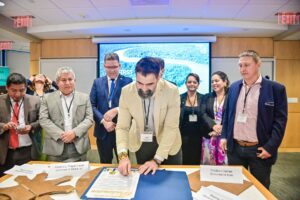 Imagem da notícia - Amazonas assina criação da Câmara de Bioeconomia da Amazônia em Miami