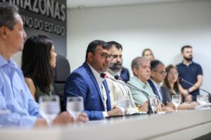 Imagem da notícia - Wilson Lima assina Pacto Nacional das Águas e lança edital para projetos em Unidades de Conservação