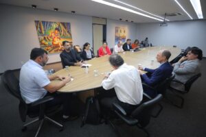 Imagem da notícia - Floresta em Pé: Wilson Lima destaca que programa com recursos do KfW vai reforçar bioeconomia e combate ao desmatamento
