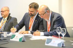 Imagem da notícia - Sema firma acordo de cooperação com Serviço Florestal Brasileiro para alavancar concessões florestais no Amazonas