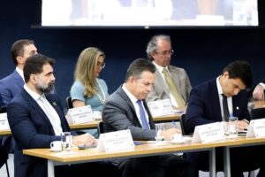 Imagem da notícia - Governo do Amazonas reforça necessidade de integração do CAR em Audiência com ministro Flávio Dino