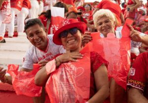 Imagem da notícia - Festival de Parintins 2025: Caprichoso e Garantido terão disputa de reciclagem entre as galeras no Bumbódromo