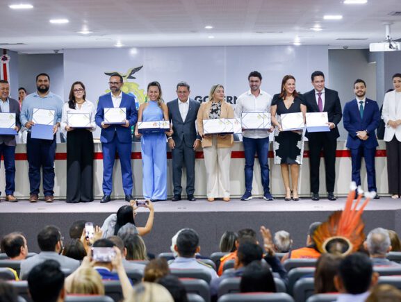 Secretaria de Estado do Meio Ambiente do Amazonas recebe prêmios por avanços em Transparê…