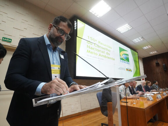 Amazonas firma protocolo com o Ministério do Meio Ambiente para fortalecer a educação amb…