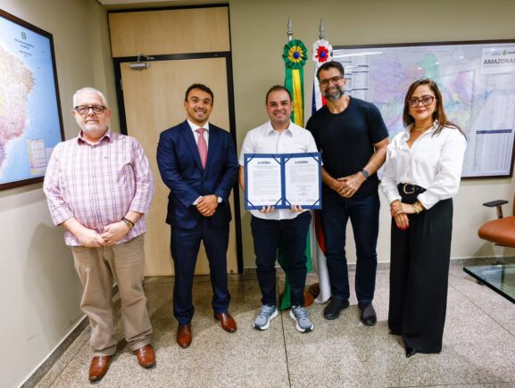 Governador Roberto Cidade assina resultado final do primeiro concurso público da história…